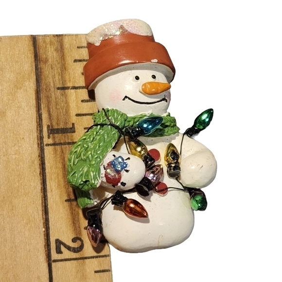 Vtg Mini Snowman pin brooch flowerpot hat scarf wrapped in lights - Picture 2 of 5